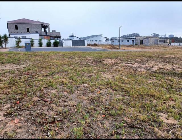 LAND FOR SALE IN DARLING